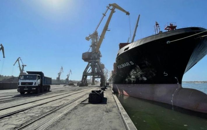 Из порта Южный хотят вывести до 1 млрд гривен на долги аэропорта Борисполь, - нардеп