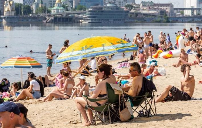 Почему Украину "накрыла" жара и когда температура спадет: объяснение эксперта