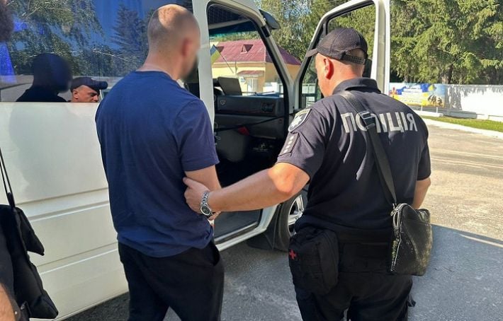 Запорожские полицейские задержали криминального авторитета