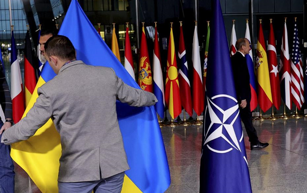 На шляху України до НАТО стоїть корупція - ЗМІ