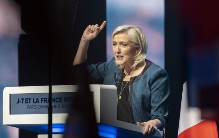 Во Франции стартовал второй тур парламентских выборов