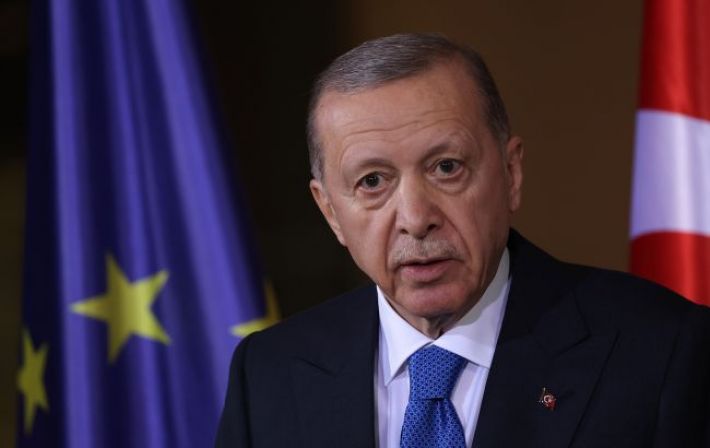 Эрдоган перед саммитом в Вашингтоне заявил, что НАТО не должен стать стороной войны в Украине