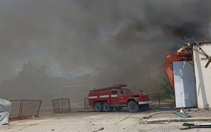Мы спасаем, а нас убивают - сотрудники ГСЧС опубликовали фото пострадавшей пожарной части в Запорожской области