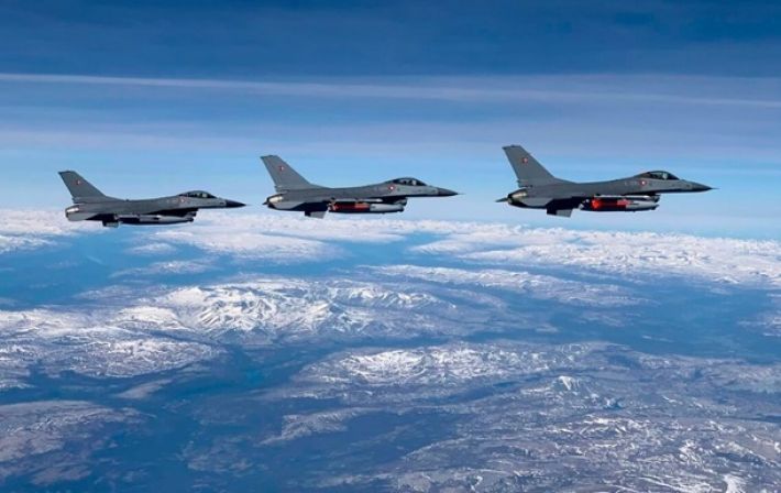 Нидерланды выделяют €300 млн на боеприпасы для F-16 для Украины