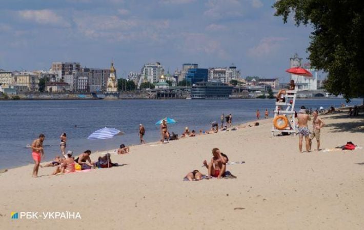 Температура воды в Днепре в Киеве превысила рекорд 2010 года и приблизилась к 30 градусам