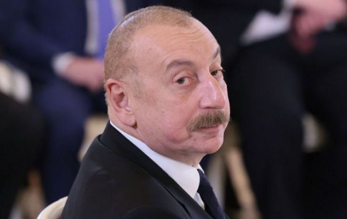 Президент Азербайджану пообіцяв допомогти заморським територіям Франції стати незалежними
