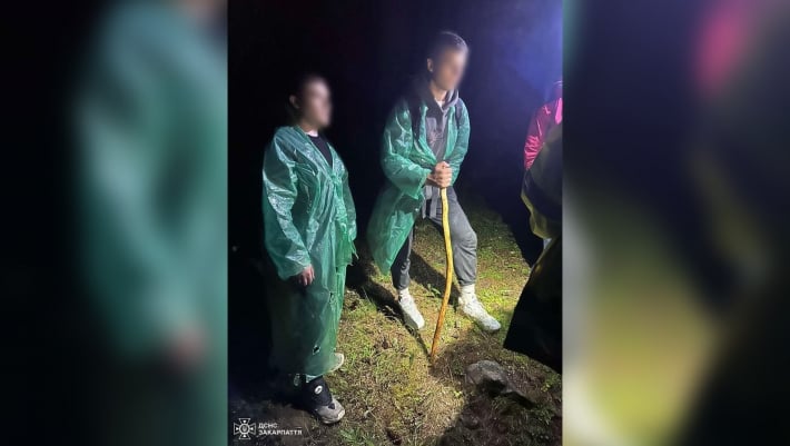 Двое туристов из Запорожья заблудились в горах на Закарпатье: их разыскали спасатели