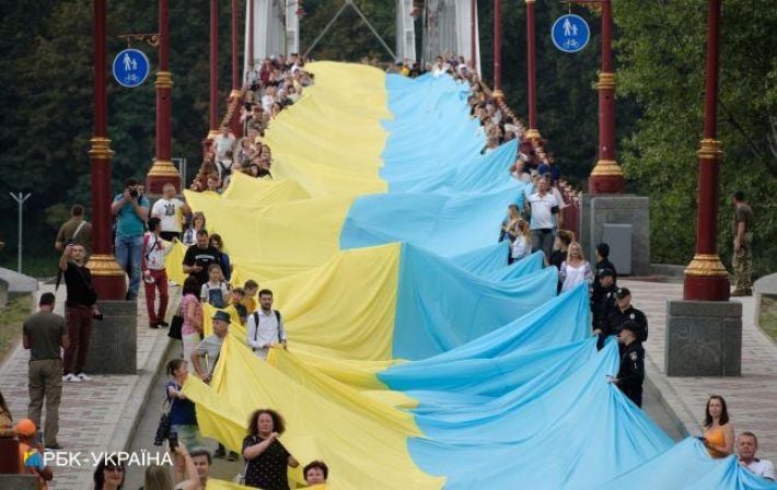 Социологи показали, как сократилась доля граждан Украины, считающих себя русскими