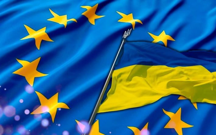 В Евросоюзе ведутся дискуссии о возвращении украинских мужчин из-за границы — Сикорский