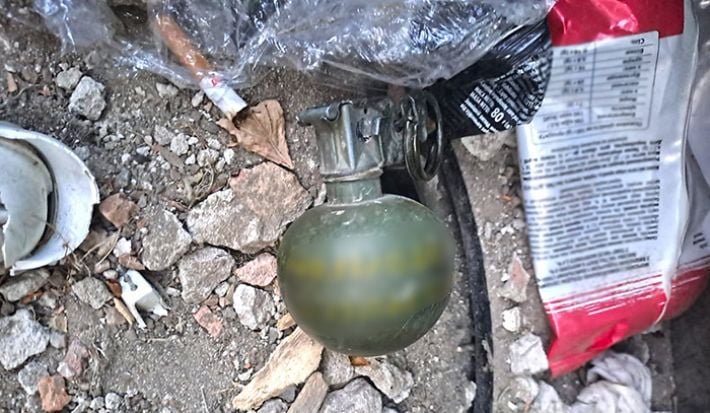 В Запорожье на детской площадке обнаружили гранату