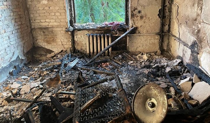 В Запорожье эвакуировали жильцов горящей многоэтажки