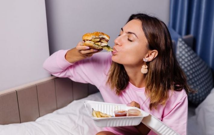 Дієтолог назвав просту звичку, яка змушує вас переїдати та гладшати дуже швидко