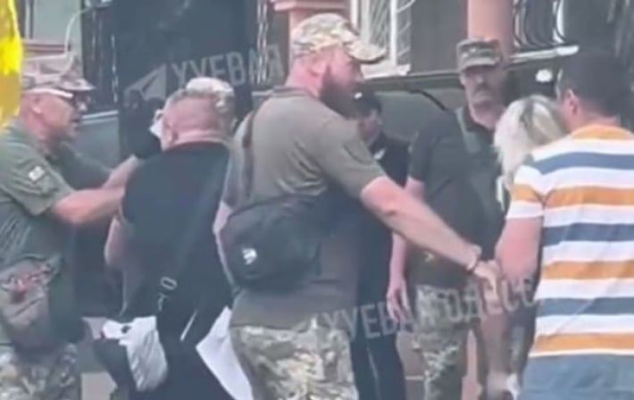 Бійка з ТЦК в Одесі: в поліції розповіли деталі