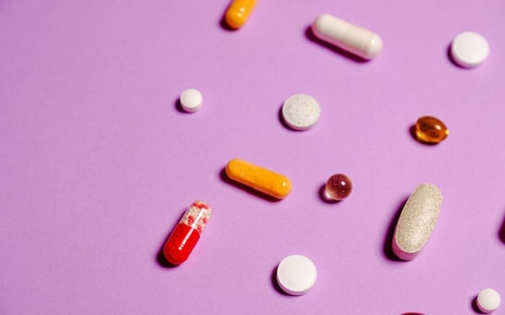 Целую или половинку: какие таблетки точно нельзя разламывать