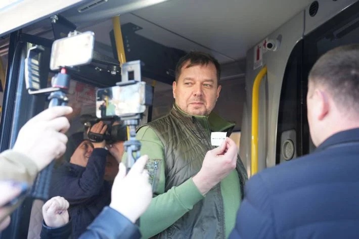 Автобусы новые, проблемы — старые: жители Мелитополя продолжают жаловаться на распиаренный рашистами коммунальный транспорт 