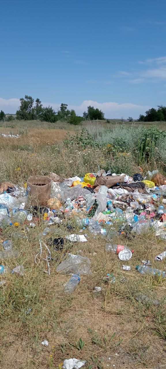 Оккупированный Мелитополь утопает в мусоре, взвыли даже любители 