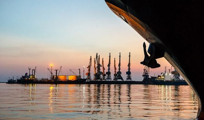 Российские захватчики расширяют масштабы разграбления через оккупированный Бердянский порт