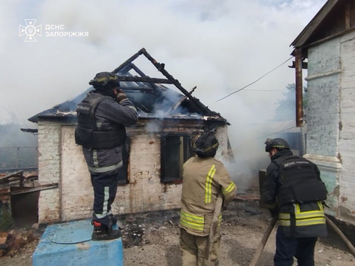 В Запорожской области в результате обстрелов ликвидировали 4 пожара (фото)
