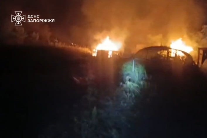 Вражеские обстрелы спровоцировали 11 пожаров в Запорожской области (фото)