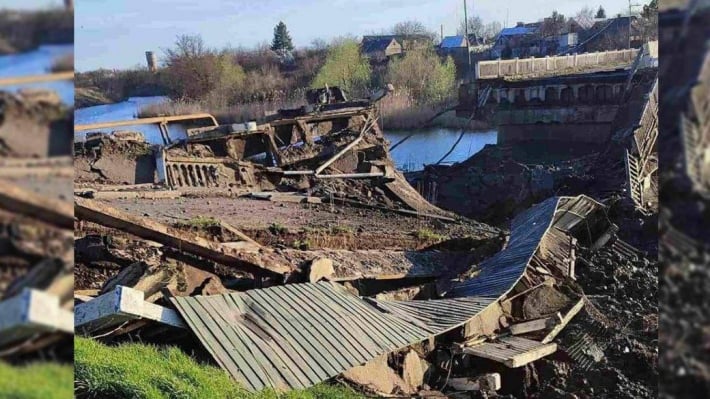 У Гуляйполі росіяни зруйнували міст КАБами (фото,відео)