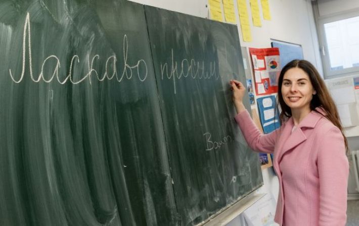 В областях Украины создают сеть профильных школ: что изменит для учеников реформа образования